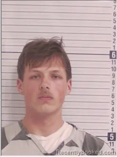 Mugshot of EVAN NICHOLAS KNAPP