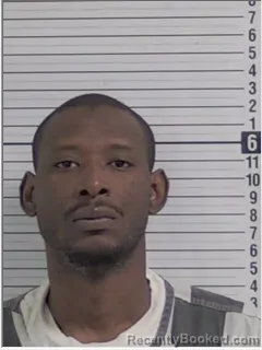 Mugshot of CHRISTOPHER DAVID HUFFMAN