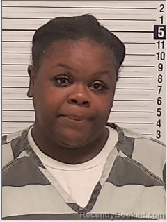 Mugshot of SHANTERIA RENEE DAVIS