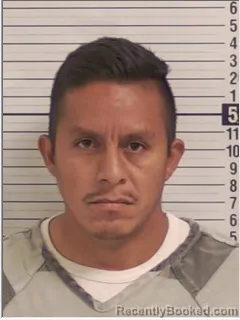 Mugshot of ROBERTO-CARLOS LOPEZ-MENDOZA