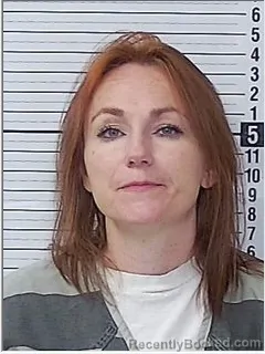 Mugshot of AMBER LOUISE MINER