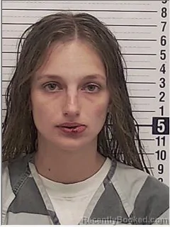 Mugshot of Chloe Jean Veach