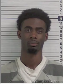 Mugshot of DEQUAWN LAMAR MOORE booked in Bay County, Florida on April 26, 2026