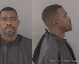 Mugshot of Aaron Lee Lofton