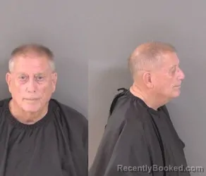 Mugshot of ROBERT CLINTON HUNTER booked in Indian River County, Florida on April 22, 2026