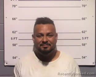 Mugshot of Emmauel Benitez Lopez