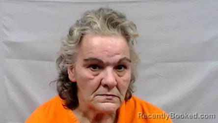 Mugshot of Caraline Sue Varnes