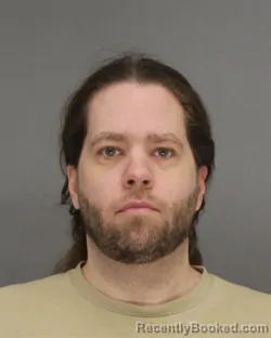 Mugshot of EDMUND LEONARD FRASER