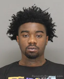 Mugshot of QUENCELL SHUNTA ROBINSON booked in Brown County, Wisconsin on April 25, 2026