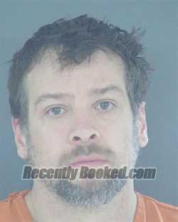 Mugshot of DUSTIN LEE ROGERS