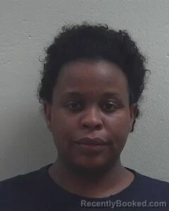 Mugshot of EBONY A MOORE