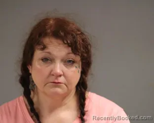 Mugshot of JENNIFER ANN HAMMOND booked in Jefferson County, Wisconsin on April 24, 2026