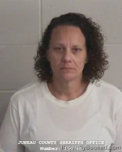 Mugshot of Sholawna Monique Gunter booked in Juneau County, Wisconsin on September 3, 2026