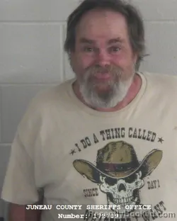 Mugshot of JOEY DEE HUTCHINSON booked in Juneau County, Wisconsin on April 25, 2026