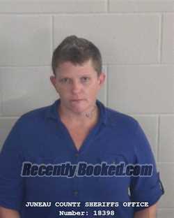 Mugshot of CHRISTINE E DAY