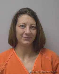 Mugshot of AMBER N SPATZ