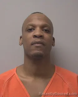 Mugshot of JAMIE W MURDEN