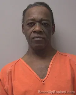 Mugshot of QUINCY L THOMAS