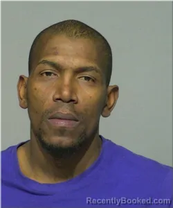 Mugshot of Luis Villalongo-Encarnacion