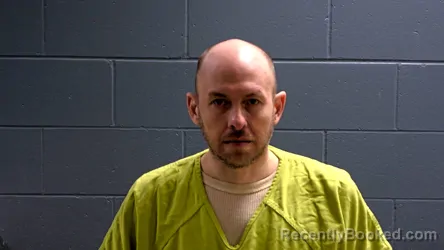 Mugshot of Jeffrey L Arnold