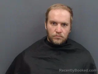 Mugshot of KENT MICHAEL LINDNER