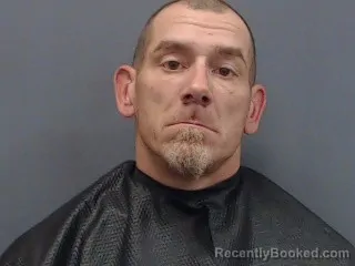 Mugshot of JAMES MATTHEW ROBINSON