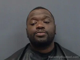 Mugshot of LAMORRIS DESHUNN HAWKINS