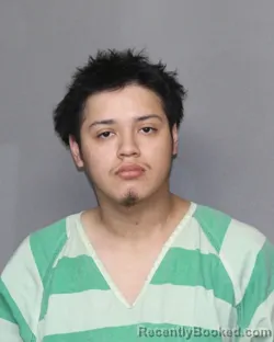 Mugshot of Eder Fernando Perez