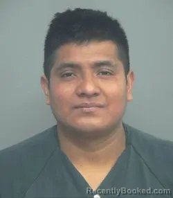Mugshot of SAUL ANGEL FELIPE PEREZ