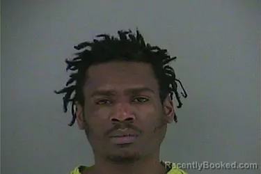 Mugshot of ALTON LATAVIOUS SR COLLIER