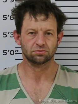 Mugshot of MICHAEL JUSTIN HENSLEY booked in Carter County, Tennessee on April 4, 2026