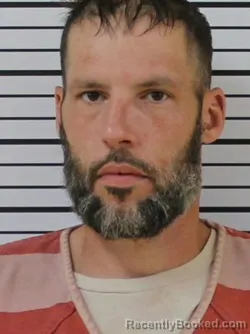 Mugshot of NOAH BENJAMIN LOWE booked in Carter County, Tennessee on April 2, 2026