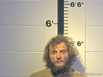 Mugshot of ISAIAH O HOWARD booked in Claiborne County, Tennessee on April 28, 2026