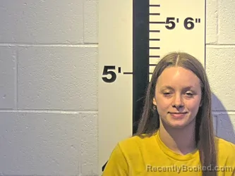 Mugshot of JASMYNE D MULLINS