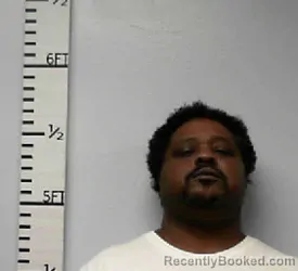 Mugshot of Kendrix Territontay Davis booked in Hardin County, Texas on May 18, 2026