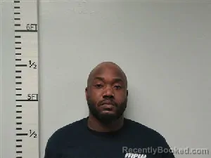 Mugshot of Eric Cornelius Wallace booked in Hardin County, Texas on July 4, 2026