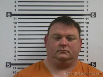 Mugshot of JAMES RONALD JR HINTON