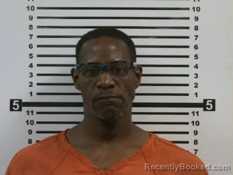 Mugshot of WILLIE ANTONIO GRAY booked in Hardeman County, Tennessee on May 27, 2026