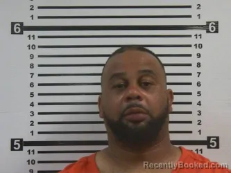 Mugshot of VICTOR CORTEZ ROBINSON booked in Hardeman County, Tennessee on July 13, 2026