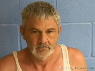 Mugshot of LUKE DANIEL HINKLE