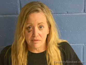 Mugshot of SEMRA CHRISTINE TRIPLETT booked in Humphreys County, Tennessee on April 25, 2026