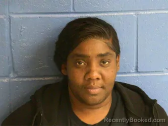 Mugshot of LASHUNDRA DENISE ASKEW booked in Humphreys County, Tennessee on April 26, 2026