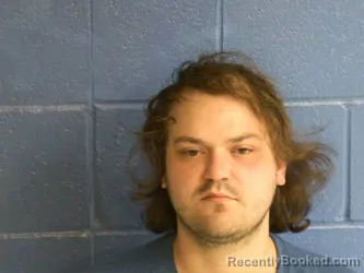 Mugshot of JAMES ROBERT JR CLEMONS booked in Humphreys County, Tennessee on April 26, 2026