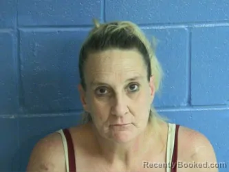 Mugshot of JENNIFER ANNETTE BELL booked in Humphreys County, Tennessee on April 28, 2026