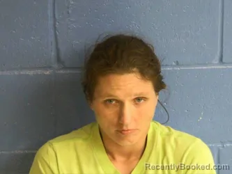 Mugshot of HEATHER LACHELLE FARLOW booked in Humphreys County, Tennessee on June 25, 2026