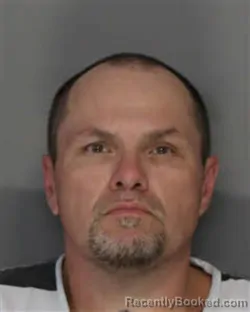 Mugshot of NATHAN LYNN HOPKINS