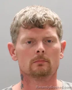 Mugshot of DUSTIN BRIAN DAVIS