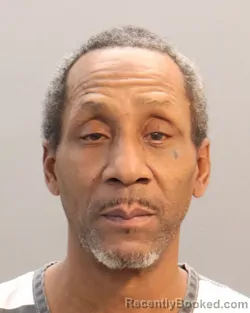 Mugshot of TROY FRITZGERALD SAUNDERS