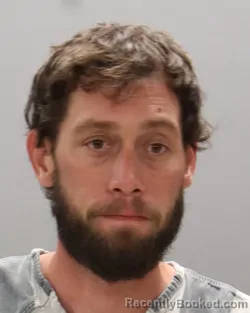 Mugshot of TROY DARTANION HOWES booked in Knox County, Tennessee on April 5, 2026