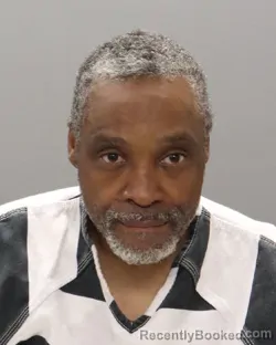 Mugshot of ERIC DEWAYNE GLOVER